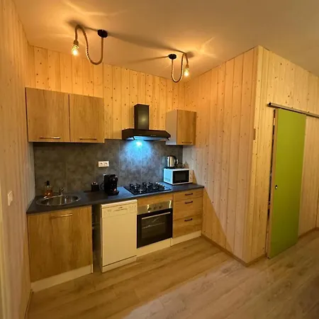 Ancienne Ecole Avec Jacuzzi Prive Appartement *